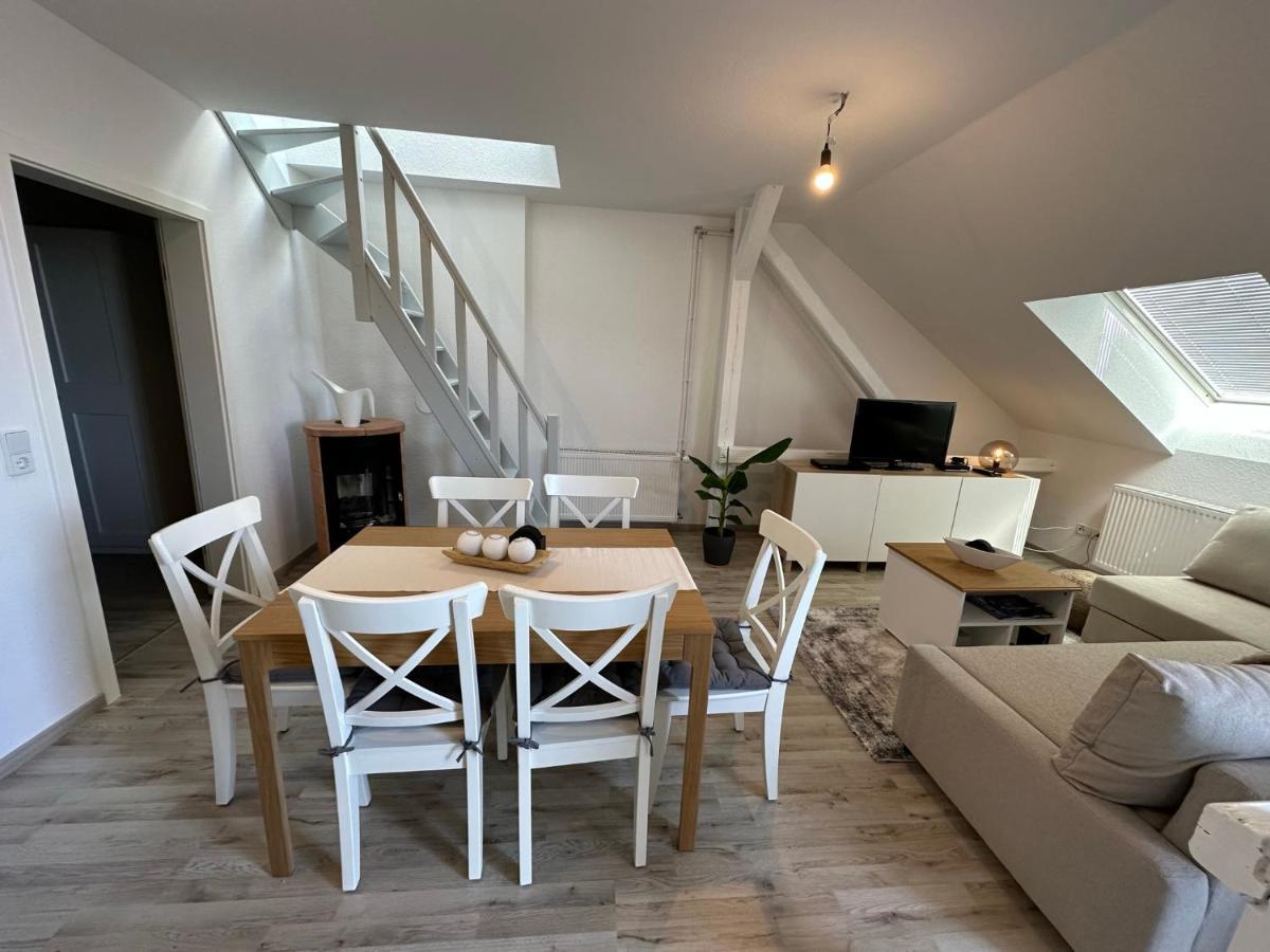 Gemuetliche Neurenovierte Dachgeschosswohnung Erfurt Exterior foto